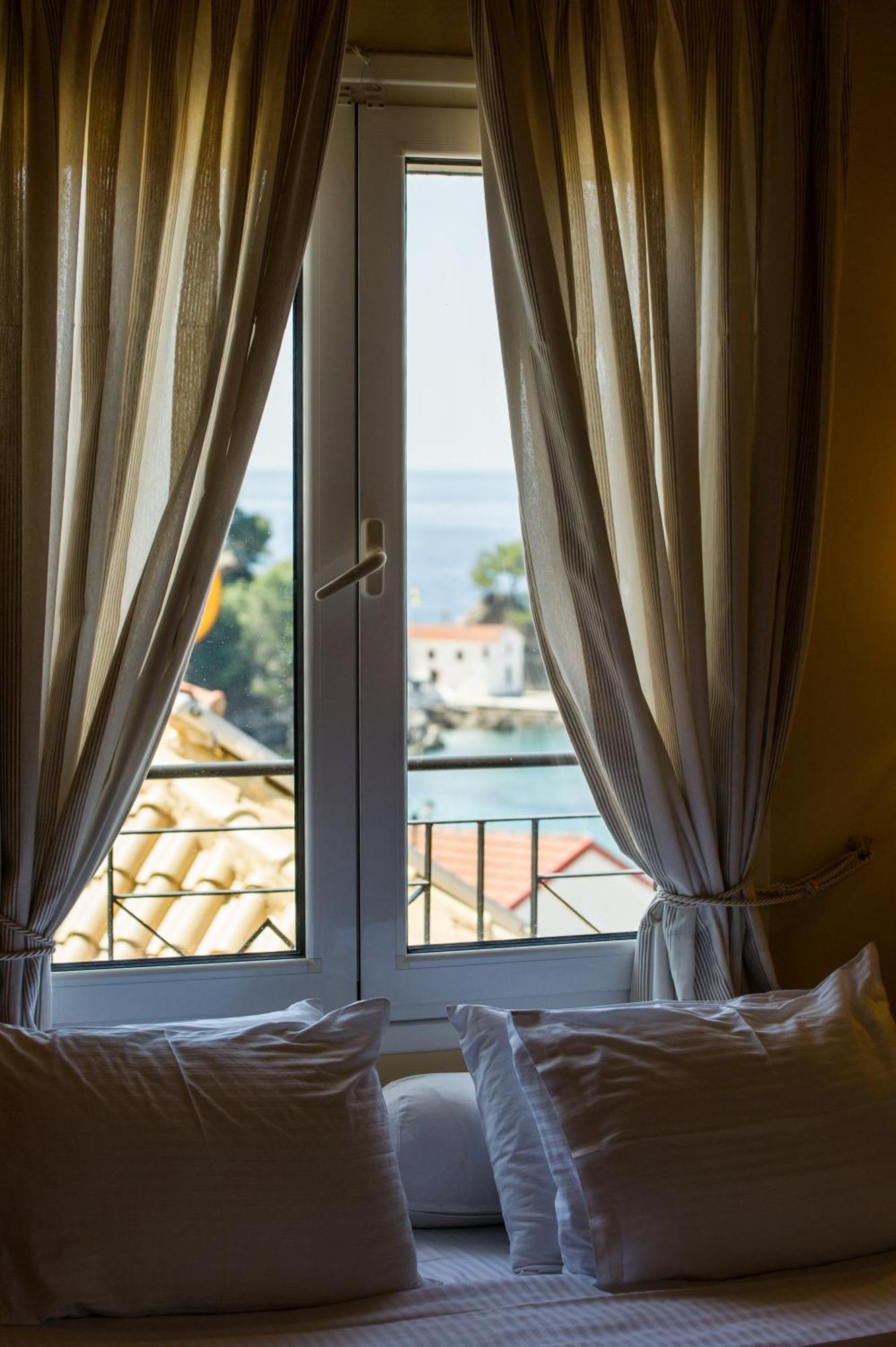 Petros Penthouse Lägenhet Parga Exteriör bild
